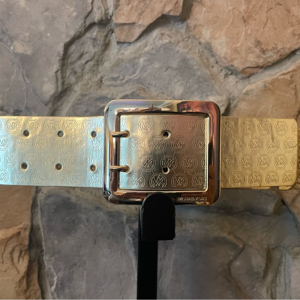 Michael Kors gold synthetic leather belt with poly stretch.